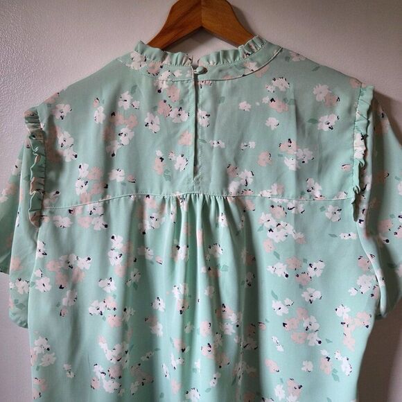 NWOT MOD BOUTIQUE FLORAL SMOCKED SHIRRED TOP SIZE LARGE - Picture 6 of 16